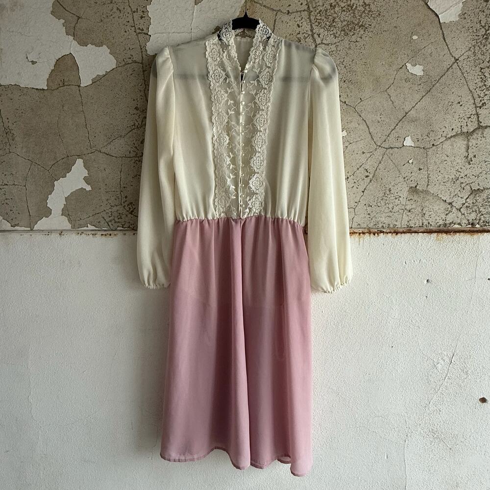 Vintage‎ Prairie Style Lace Front Dress Romantic Long Sleeve Cottagecore